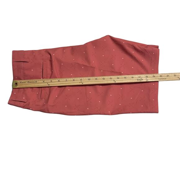 Greg Norman Mens Golf Shorts Size 32 Golf Ball Print Zip Fly Mid Rise Quick Dry - Picture 10 of 10